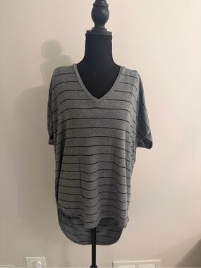 Express Gray V-Neck Short Sleeve Striped Tee